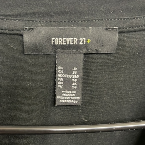 Black forever 21 Plus size Shirt - Picture 3 of 3